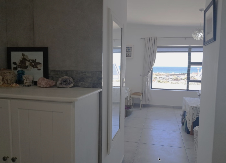 To Let 3 Bedroom Property for Rent in Da Gama Bay Western Cape